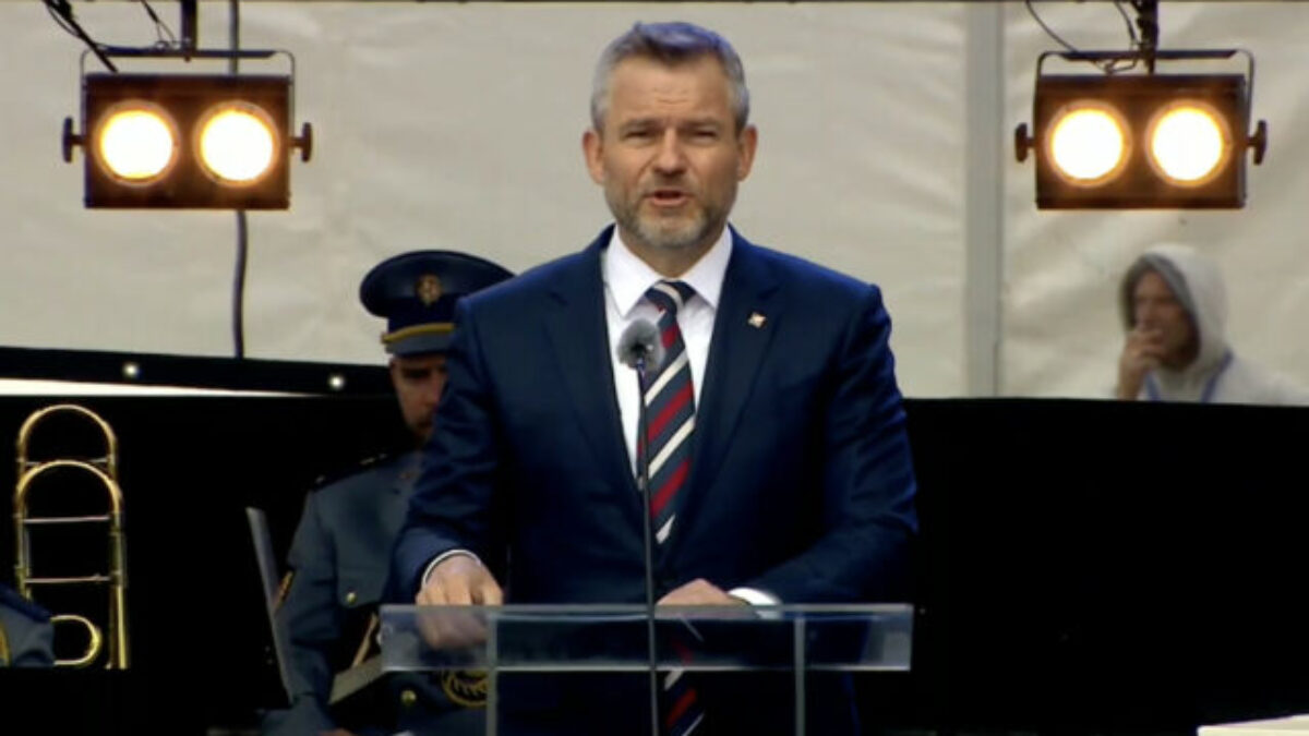 Pellegrini v Piešťanoch pripomenul hrôzy vojny: Ak mier prestane byť prioritou, skĺzne to do vražedného šialenstva –  VIDEO, FOTO