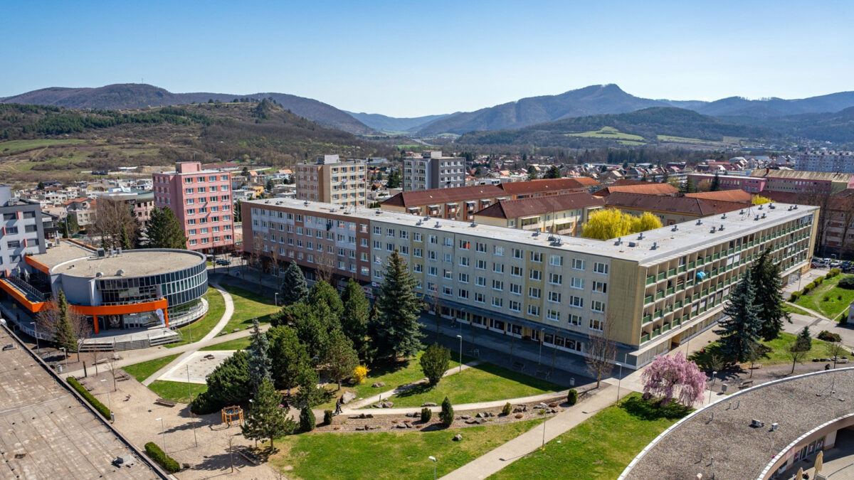 Mesto Žiar nad Hronom: Odkrývame históriu mesta: Okná do duše kaštieľa