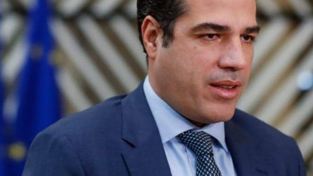 Grécky minister pre migráciu a azyl: „Strieľajte na migrantov na hraniciach.“