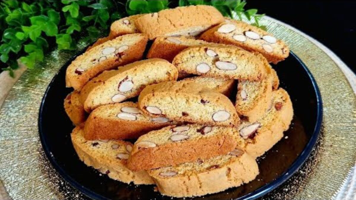 Slávne talianske keksy, ktoré sa rozpúšťajú v ústach! Chrúpavé a jemné z málo ingrediencií!