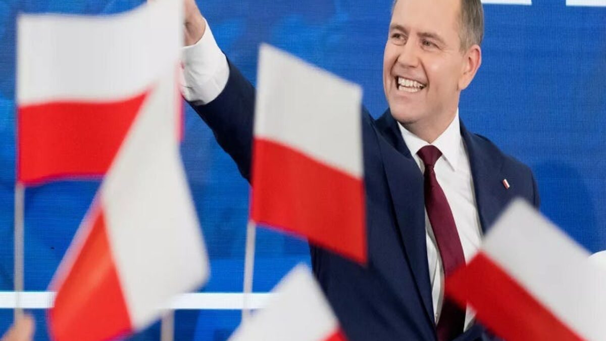 Novozvolený prezident Nawrocki načrtol tri priority Poľska v strednej a východnej Európe