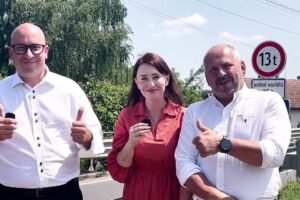 J. RÁŽ: OPRAVUJEME A STAVIAME MOSTY