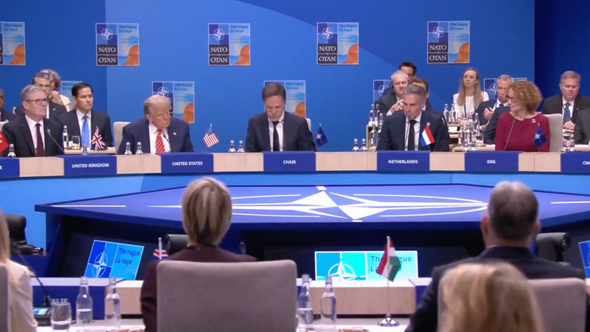 Mark Rutte: Dáme miliardy viac pre našu spoločnú obranu, aby sme boli silnejší a spravodlivejší tým, že vyrovnáme výdavky medzi Amerikou a americkými spojencami
