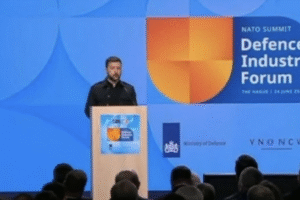 Zelenskyj a Ukrajina ako NEČLEN NATO, podporuje zvýšenie obranných rozpočtov NAT...