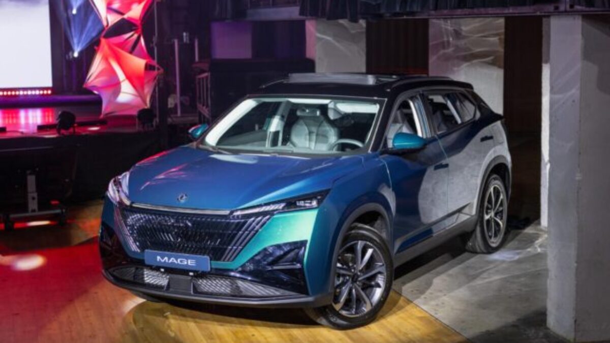 Viac ako 1 000 dodaných vozidiel, Dongfeng odhalil predaj aj nové modely Mage & U-Tour V9