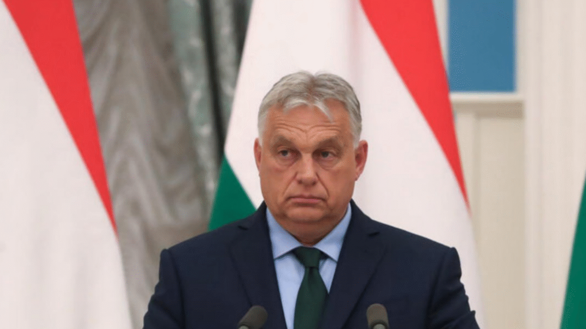 Maďarský premiér Viktor Orbán naliehavo vyzval EÚ, aby zrušila zákaz dovozu ruského plynu a ropy