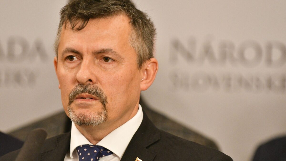 Lukáš Machala: TRUMP – ĎALŠÍ VOJNOVÝ ZLOČINEC