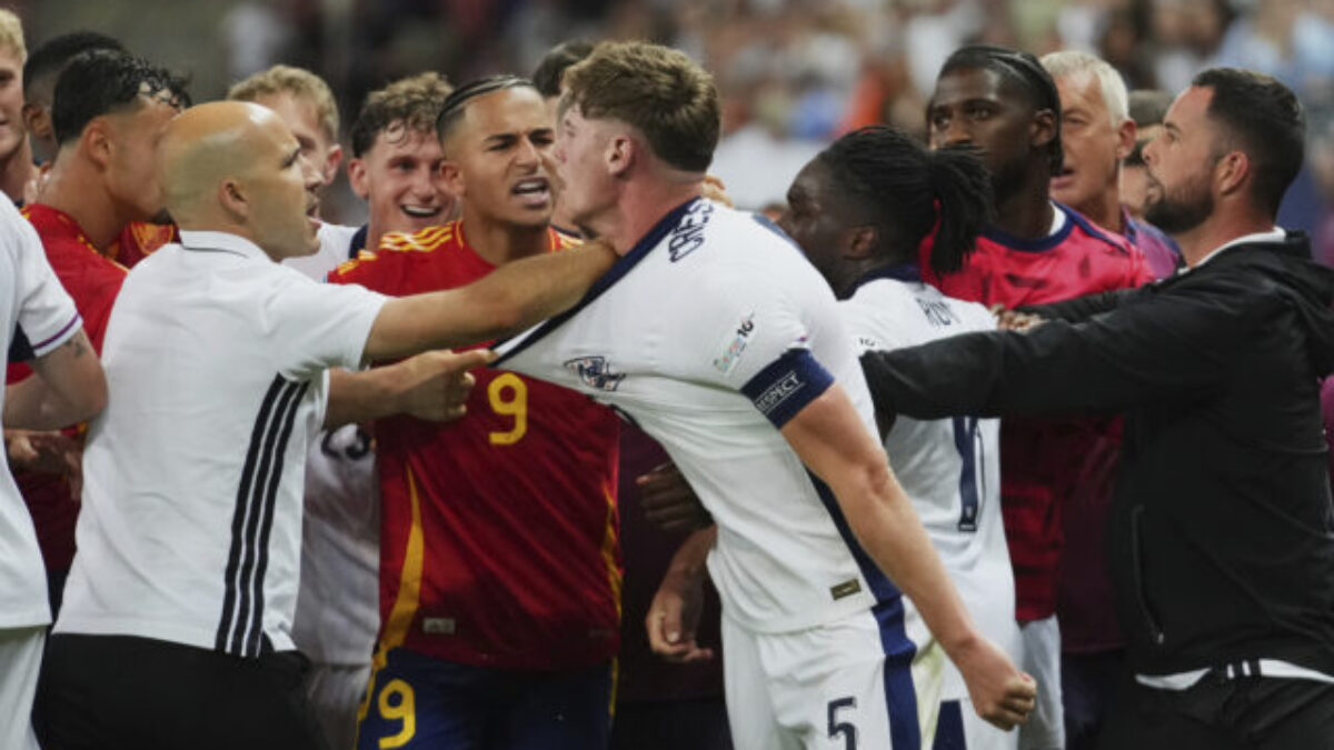 Holanďania a Angličania si otvorili semifinálové brány. Boj o cenné kovy bude bez Portugalcom a Španielov