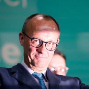 Nemecko: Na kancelára Friedricha Merza bolo podané trestné oznámenie za podporu ...