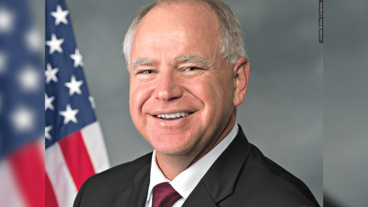 Vrah Vance Boelter v liste adresovanom FBI tvrdil, že guvernér Tim Walz mu nariadil zabiť americkú senátorku Amy Klobuchar