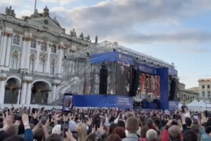 Taliansky spevák Al Bano zaspieval svoju najslávnejšiu pieseň – „Felicità“ na Pa...