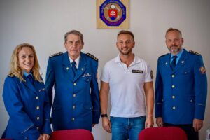 M.Š. EŠTOK: HRDINOVIA ŽIJÚ MEDZI NAMI A SÚ NAŠOU INŠPIRÁCIOU