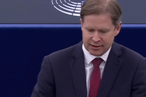 Europoslanec Ondřej Dostál obvinil Zdechovského zo zneužitia misie EP na Slovens...