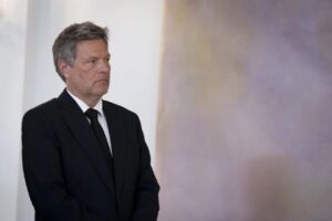 Bývalý nemecký minister hospodárstva Robert Habeck je obviňovaný z nedbanlivosti...