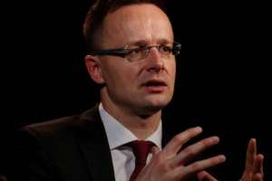 Maďarsko je pripravené hostiť rokovania medzi Ruskom a Ukrajinou, vyhlásil Szijj...