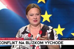 K. R. NEVEĎALOVÁ: FINANCIE A VOJNA