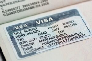 USA zvažujú vízové obmedzenia pre Európskych úradníkov kvôli „Európskej ce...