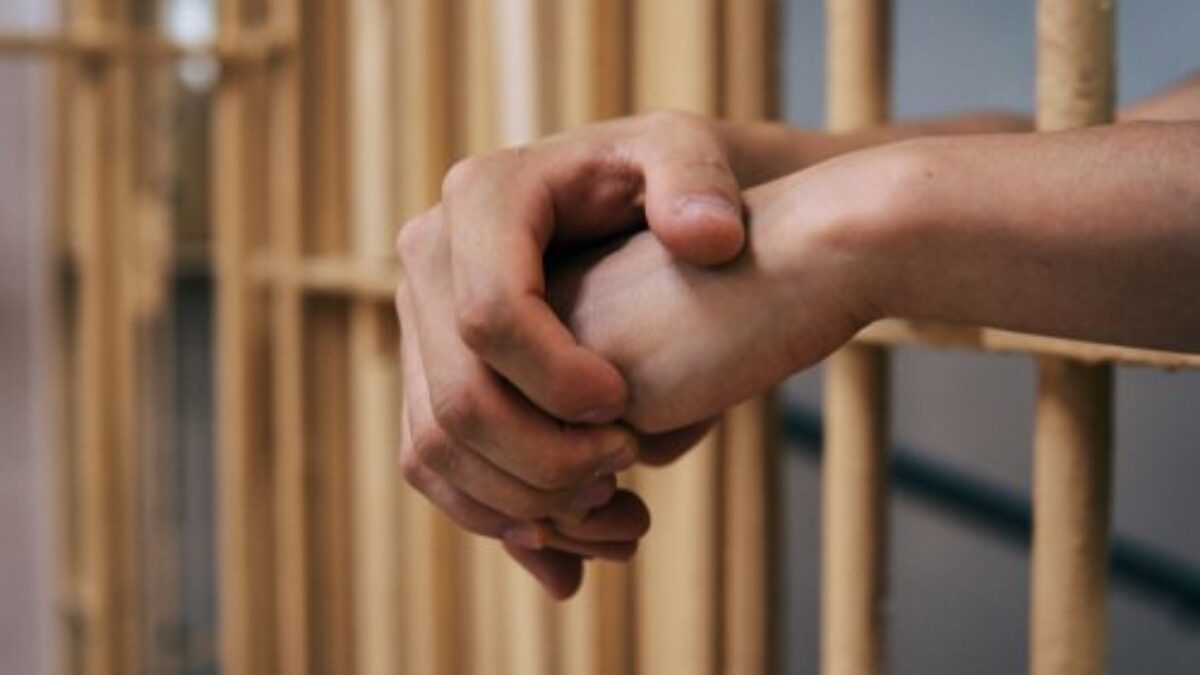 Podiel cudzincov v nemeckých väzniciach dosiahol rekordných 48 %. V Berlíne a Hamburgu sú tieto hodnoty až 63 %.