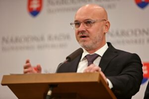 SaS odmieta voľbu nového generálneho prokurátora pred voľbami, Gröhling hovorí o...