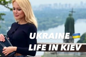 Život v Kyjeve. 16. júna 2025. Ulice Kyjeva, Ukrajina. Pouličné scény.