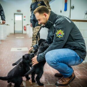 M.Š. EŠTOK: ZASTAVÍME TÝRANIE A NELEGÁLNE MNOŽENIE ZVIERAT