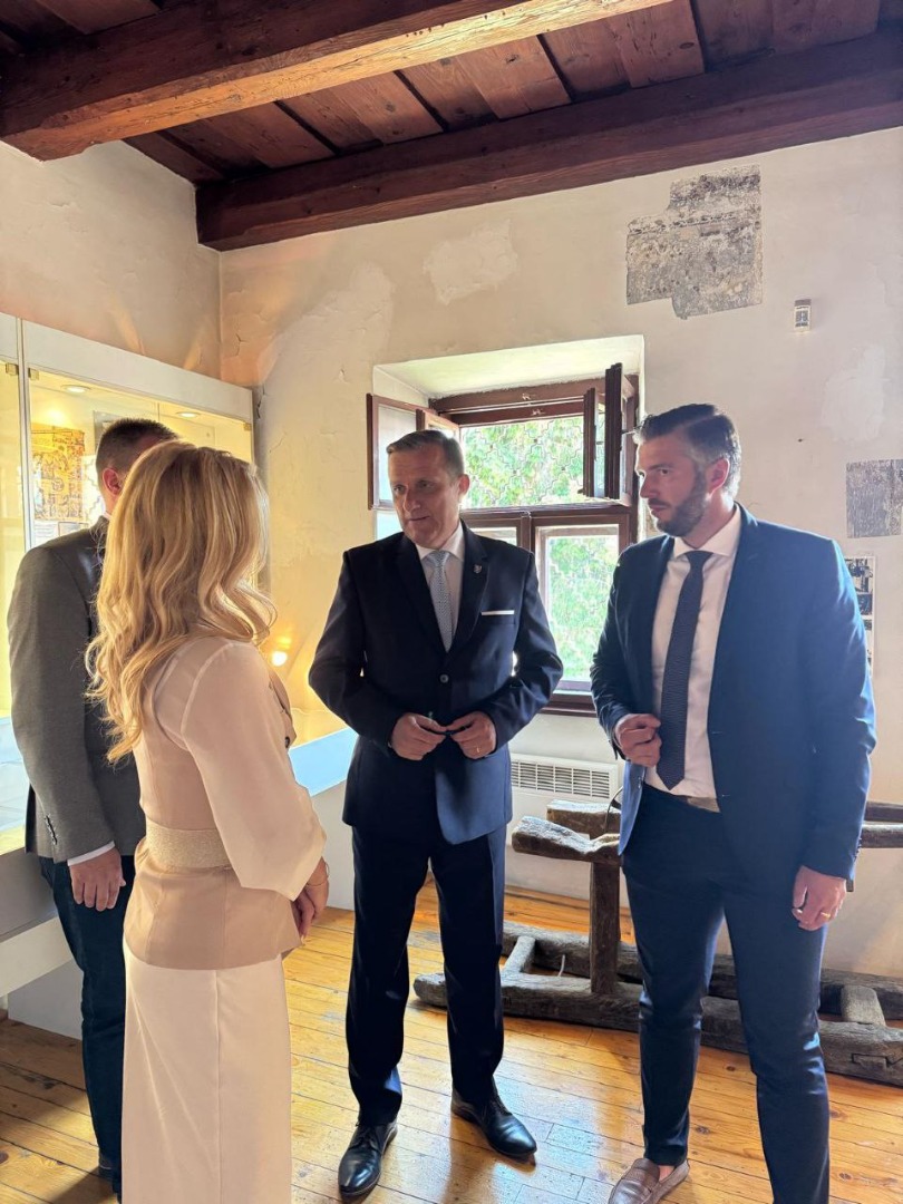 Slovenský večerník Slovenský večerník