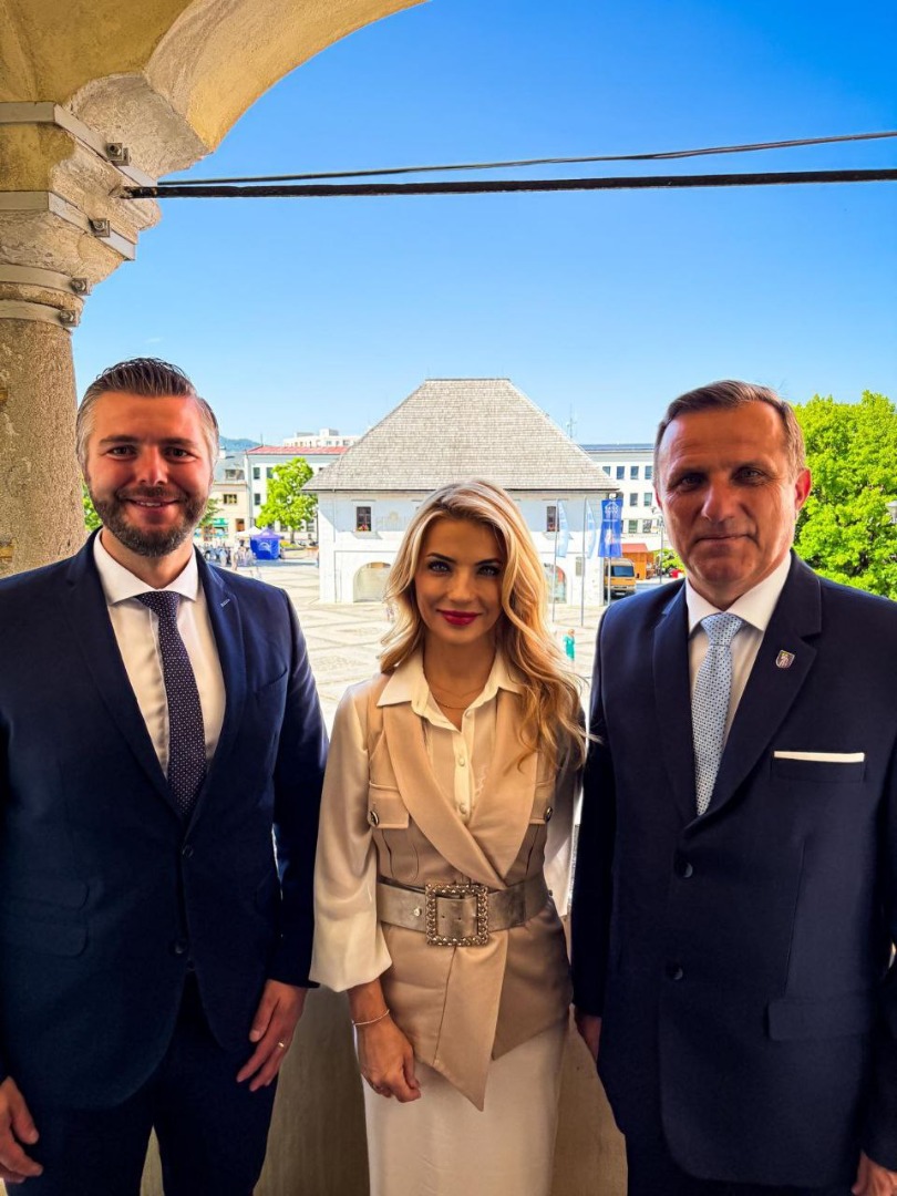 Slovenský večerník Slovenský večerník