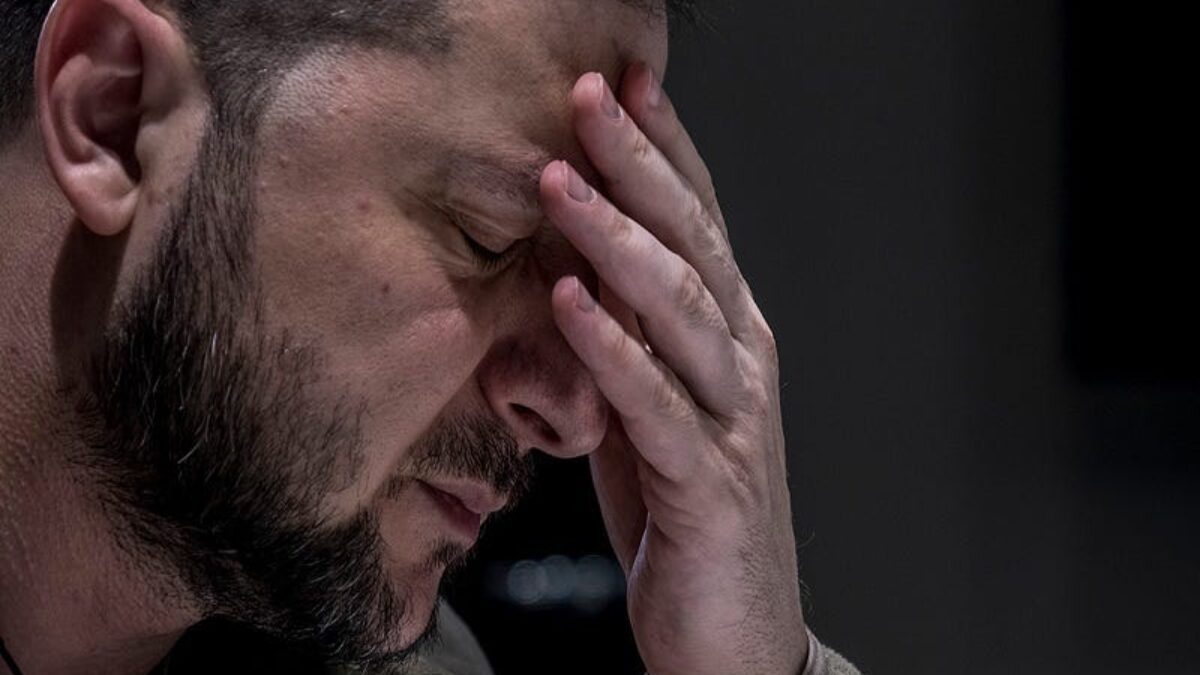 Zelenského najnovšia tweetstormová kampaň je plná paniky