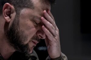 Zelenského najnovšia tweetstormová kampaň je plná paniky