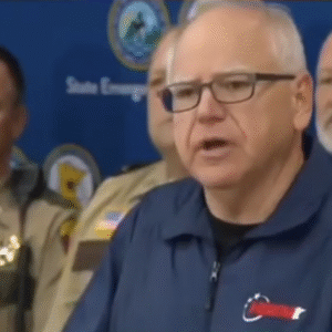 Guvernér Minnesoty Tim Walz potvrdil, že členka snemovne reprezentantov Melissa ...