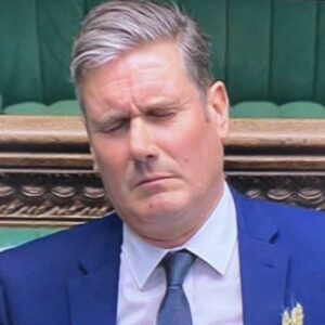 Británia po skončení konfliktu bez podpory USA nenasadí vojakov na Ukrajinu, pov...