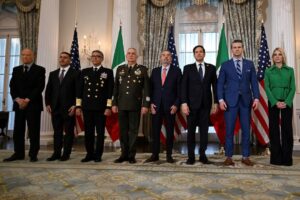 USA naliehajú na Mexiko, aby stíhalo a vydalo politikov s väzbami na kartel