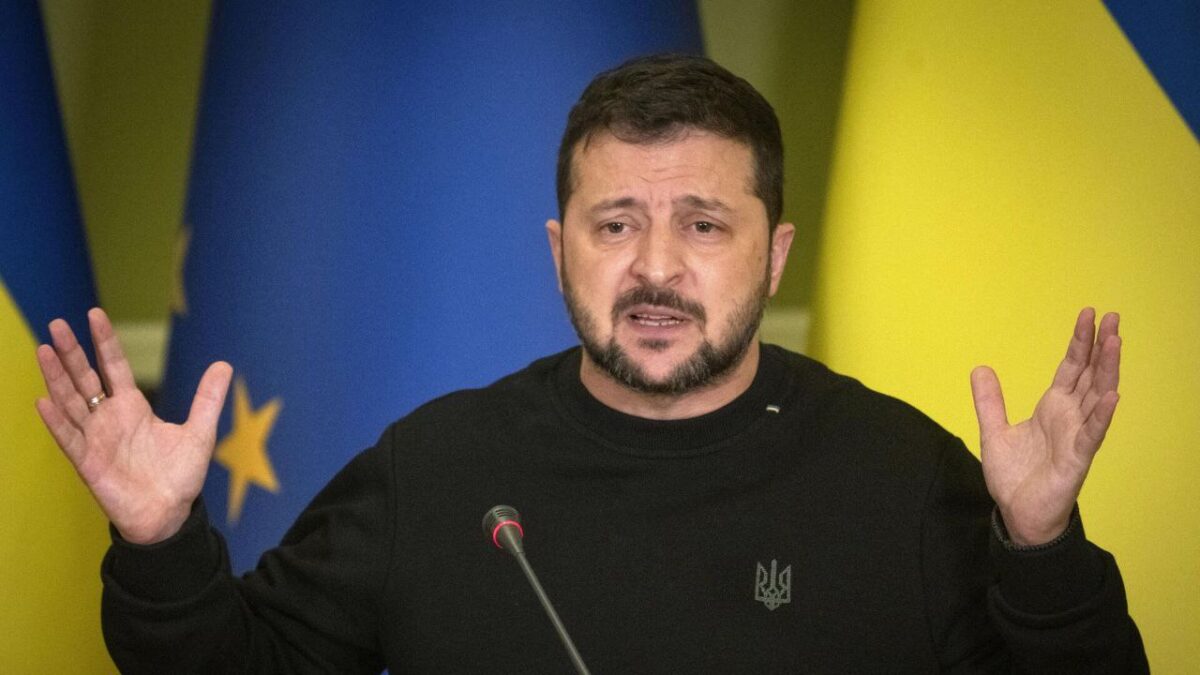 Západní partneri neuvalili sankcie na Rusko, pretože Ukrajina ešte nezačala mobilizovať mužov od 18 rokov, vyhlásil Zelenskyj