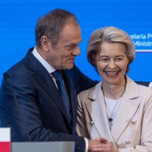 Poľský premiér Tusk a jeho vláda získala dôveru