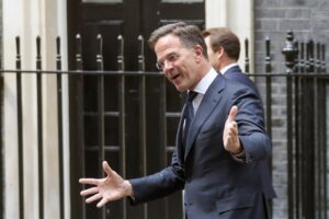 Generálny tajomník NATO Mark Rutte vyhlásil, že v obrannej politike aliancie je ...