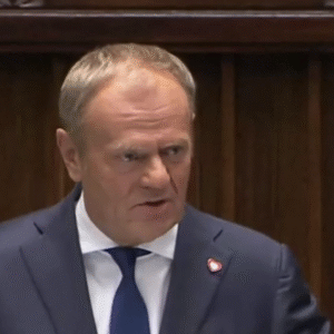 Poľský premiér Donald Tusk inicioval hlasovanie o dôvere svojej vláde