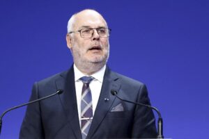 V Estónsku uznali, že krajina musí nadviazať diplomatické vzťahy s Ruskom Estóns...