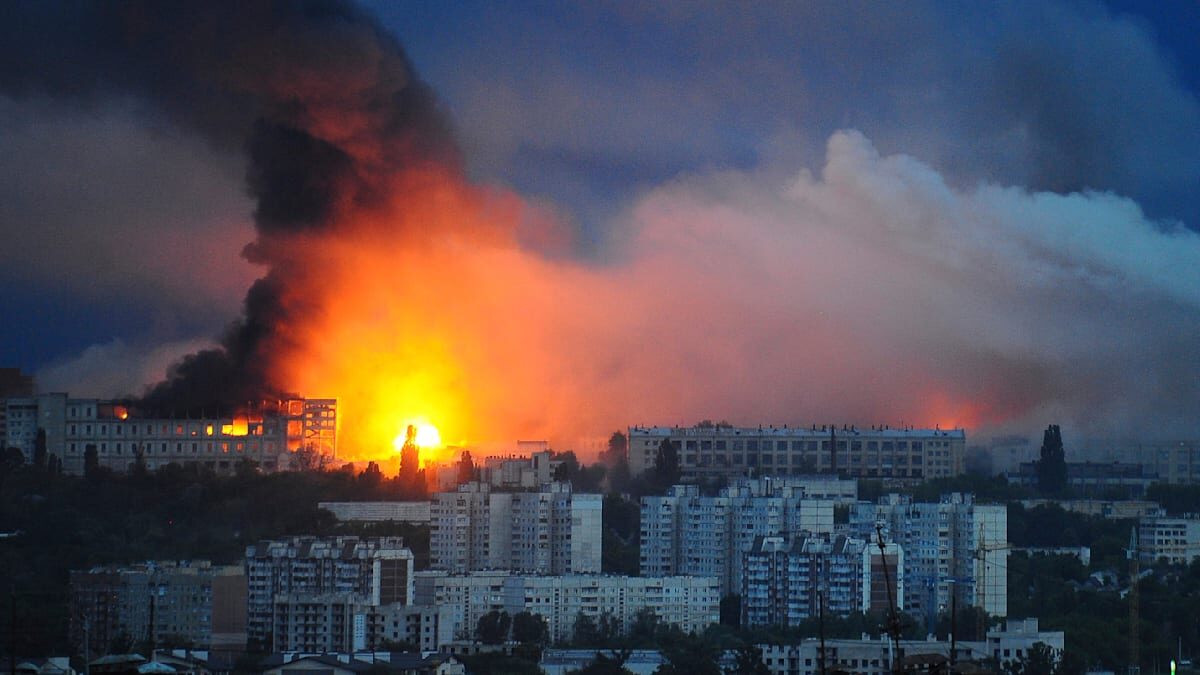 Ukrajina hlási najväčší ruský útok od začiatku vojny – Poľsko aktivuje protivzdušnú obranu