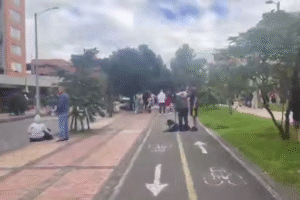 Silné zemetrasenie s magnitúdou 6,3 zasiahlo túto nedeľu ráno Kolumbiu