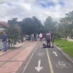 Silné zemetrasenie s magnitúdou 6,3 zasiahlo túto nedeľu ráno Kolumbiu