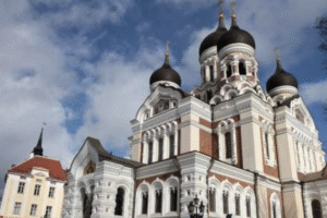 Moldavsko zakázalo náboženský sprievod a uprednostnilo EÚ podporovaný LGBT pride