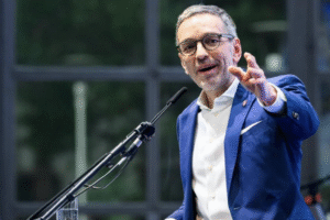 Líder Rakúskej strany slobody (FPÖ) Herbert Kickl ostro kritizoval Zelenského pl...