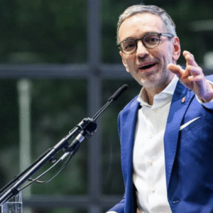 Líder Rakúskej strany slobody (FPÖ) Herbert Kickl ostro kritizoval Zelenského pl...