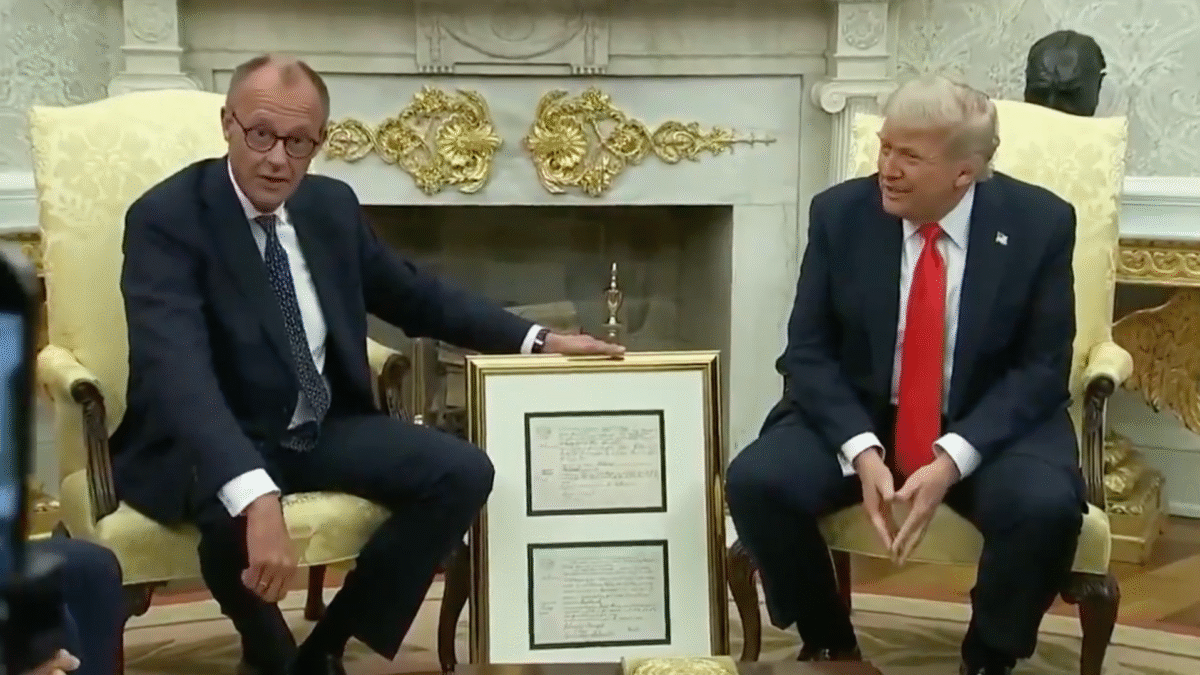 Donald Trump počas stretnutia s Merzom vyjadril nespokojnosť s eskaláciou konfliktu na Ukrajine v posledných dňoch