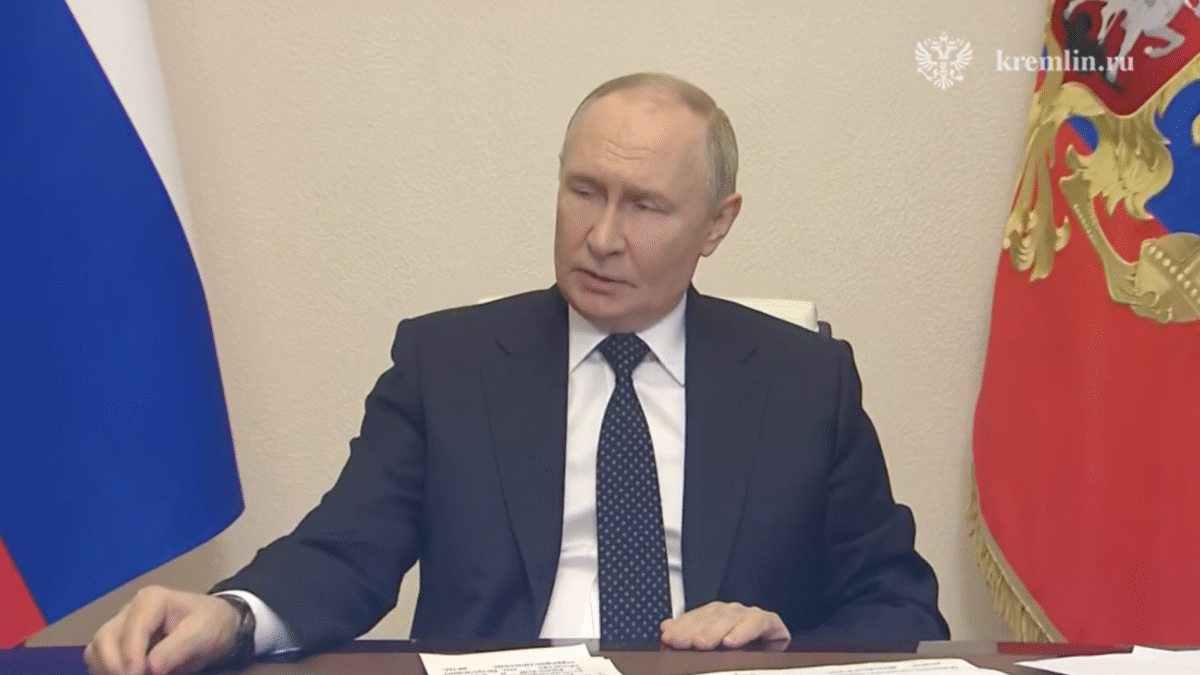 Vladimir Putin: Kyjevský režim, ktorý je už aj tak nelegitímny, sa mení na teroristickú organizáciu