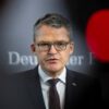 Roderich Kiesewetter (CDU) požadoval „ vyhostenie všetkých zostávajúcich ruských...