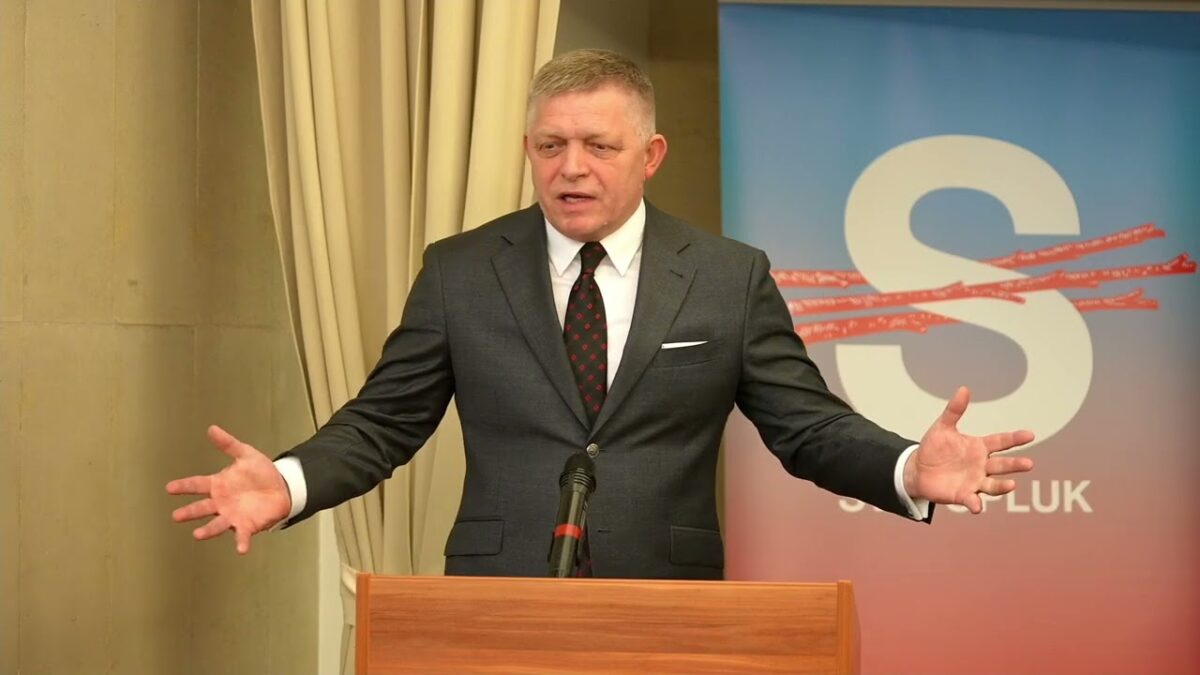 1748784482 maxresdefault.jpg Vzťahy SR a ČR sú zrkadlom stavu EÚ a dôsledkom práce politikov, ktorí si prestali vážiť silu slov.