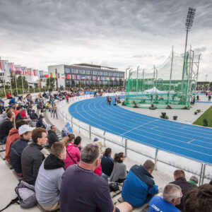 Rodinné striebro jubiluje. Zagratulujú mu aj legendy.