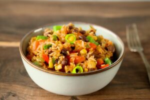 Jednoduché a chutné vegánske ryžové jedlo