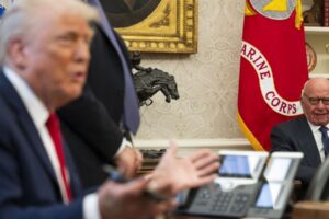 Trump chce prinútiť 94-ročného Ruperta Murdocha, aby v priebehu nasledujúcich 15...